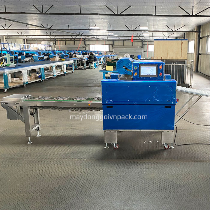 Máy bọc màng thực phẩm tự động